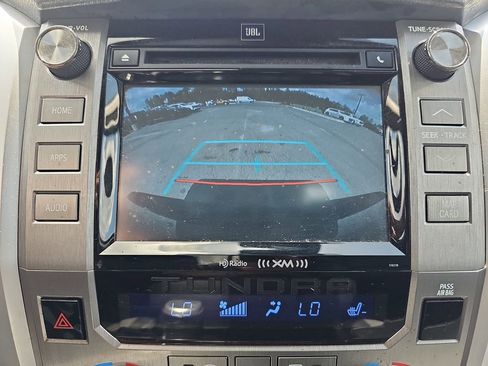 Used 2018 Toyota Tundra Limited w/ Limited Premium Package AWD/4WD image 27