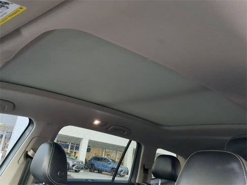 Certified 2022 Volkswagen Atlas SEL image 23