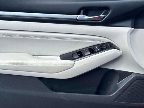 Used 2021 Nissan Altima 2.5 SV image 17