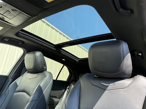 Used 2022 Cadillac XT4 Sport w/ Enhanced Visibility Package image 16