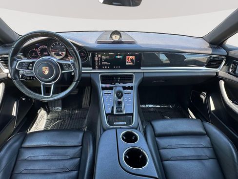 Used 2018 Porsche Panamera image 7