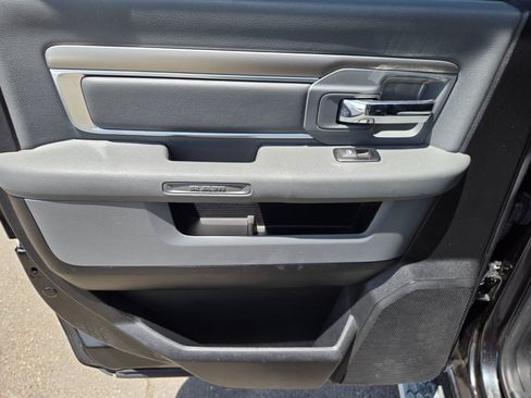 Used 2015 RAM 1500 Big Horn RWD image 9