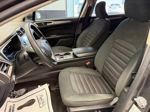 Used 2019 Ford Fusion SE FWD image 59