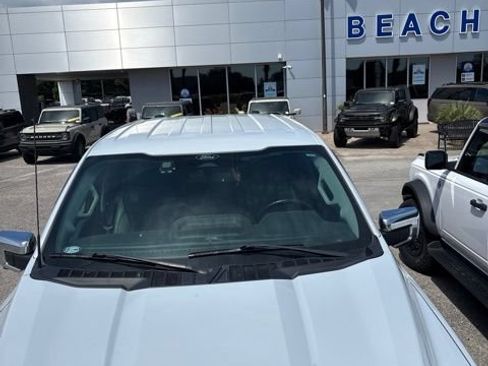 Used 2022 Ford F150 Lariat w/ Equipment Group 502A High AWD/4WD image 11