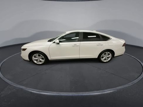Used 2025 Honda Accord LX image 5