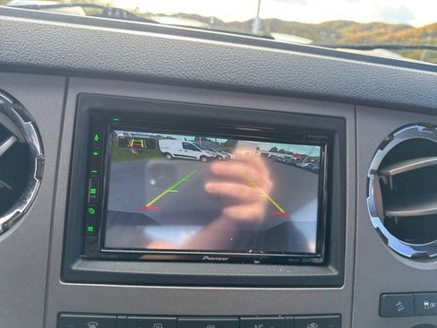 Used 2016 Ford F250 XLT w/ FX4 Off-Road Package image 19