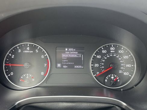 Used 2023 Kia Seltos LX image 34