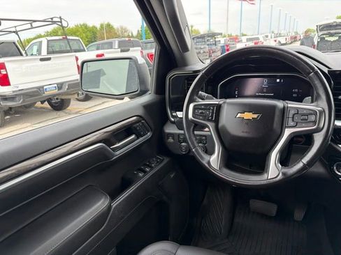 Used 2022 Chevrolet Silverado 1500 LTZ w/ LTZ Premium Package AWD/4WD image 19
