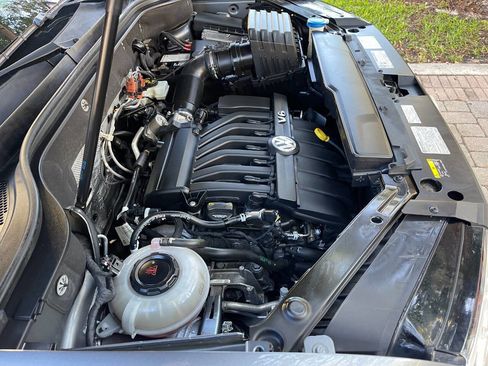 Used 2018 Volkswagen Atlas SEL image 25