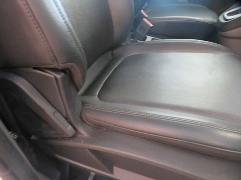 Used 2020 Ford Transit Connect XL image 35