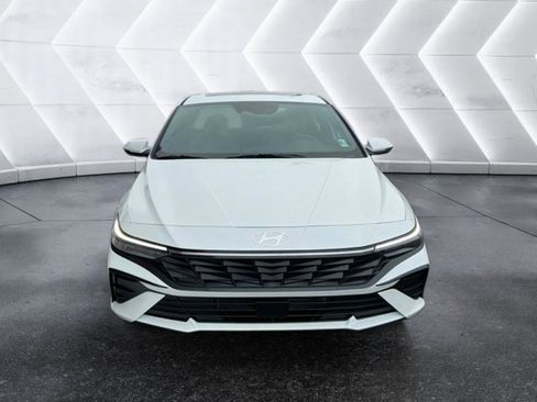 New 2026 Hyundai Elantra Limited FWD image 1