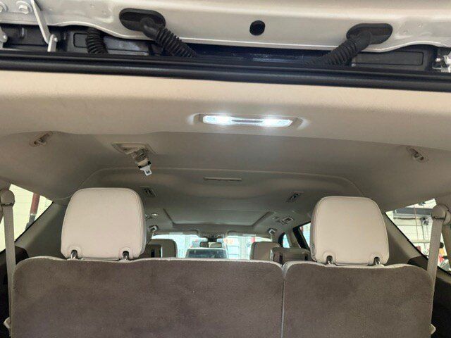 Used 2021 GMC Yukon XL Denali AWD/4WD image 29