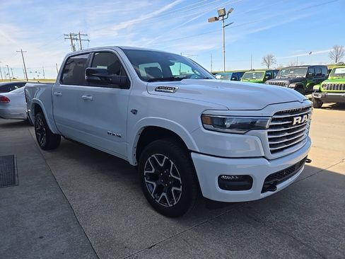 New 2026 RAM 1500 Laramie w/ Laramie Preferred Package AWD/4WD image 14