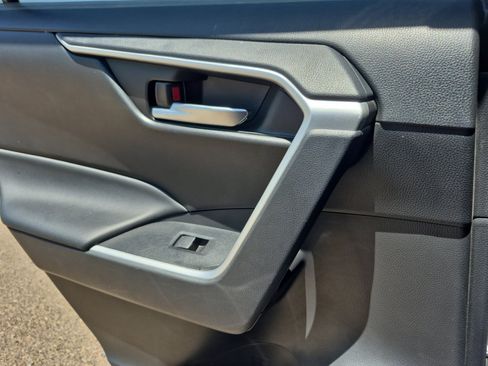 Certified 2025 Toyota RAV4 XLE AWD/4WD image 19