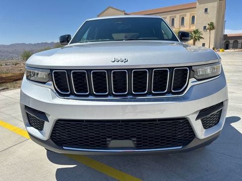New 2025 Jeep Grand Cherokee Laredo X image 8