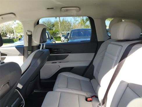 New 2026 Lincoln Nautilus Premier AWD/4WD image 10