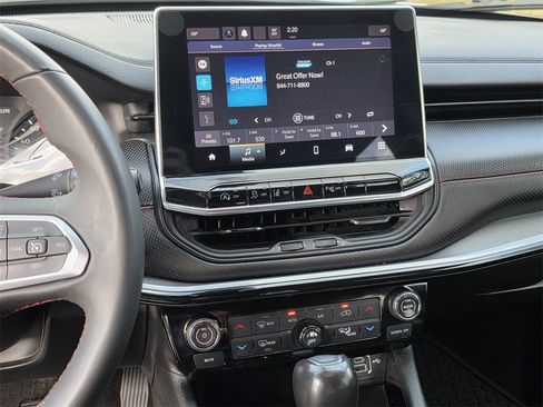 Used 2023 Jeep Compass Trailhawk image 9