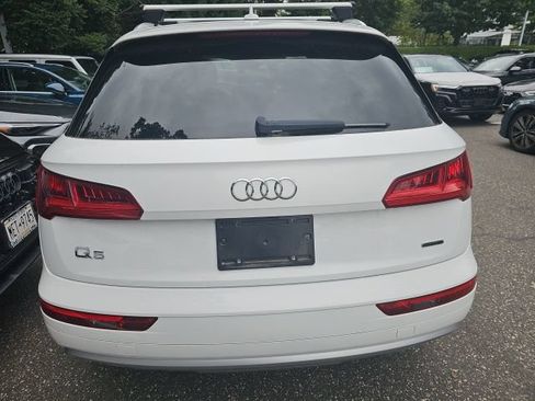 Used 2019 Audi Q5 2.0T Premium w/ Convenience Package AWD/4WD image 3