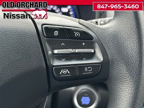 Used 2022 Hyundai Kona SEL image 18