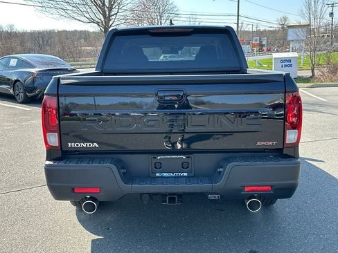 Used 2024 Honda Ridgeline Sport image 3