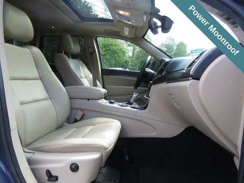 Used 2021 Jeep Grand Cherokee Limited AWD/4WD image 13