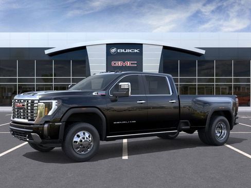 New 2026 GMC Sierra 3500 Denali w/ Denali Reserve Package image 2