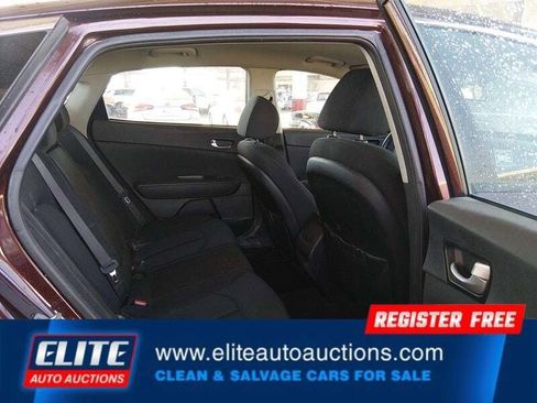 Used 2018 Kia Optima LX image 16