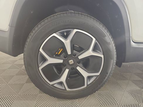 Used 2022 Rivian R1T Adventure image 11