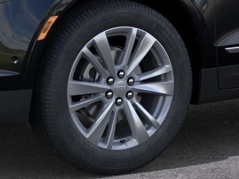 New 2026 Cadillac XT5 Premium Luxury w/ Driver Assist Package FWD image 9