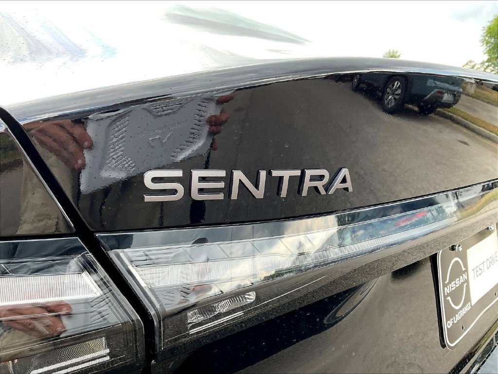New 2027 Nissan Sentra S w/ Floor Mat Package FWD image 8