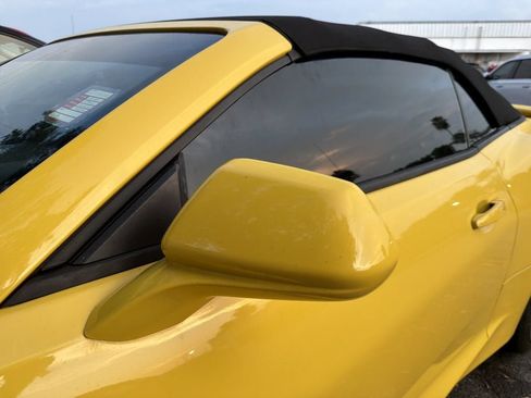 Used 2018 Chevrolet Camaro SS RWD image 6