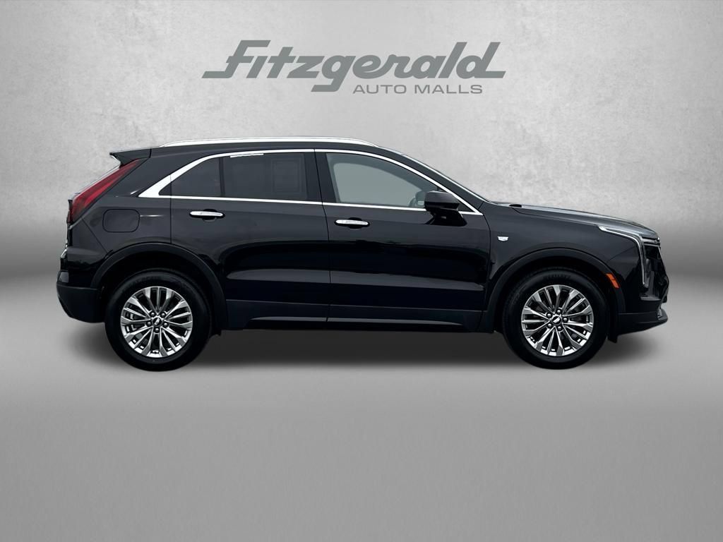 Used 2024 Cadillac XT4 Premium Luxury AWD/4WD image 3