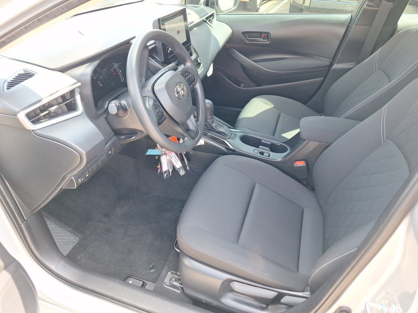 Used 2026 Toyota Corolla LE FWD image 15