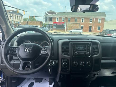 Used 2019 RAM 1500 Express w/ Express Value Package AWD/4WD image 15