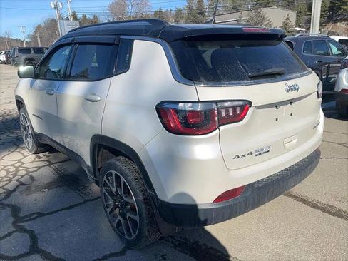 Certified 2018 Jeep Compass Limited w/ Navigation Group image 7