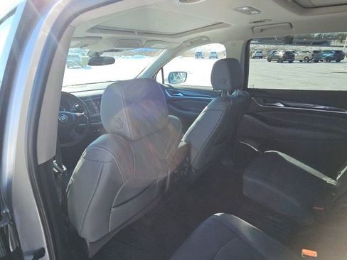 Used 2021 Buick Enclave Essence w/ Sport Touring Edition image 13