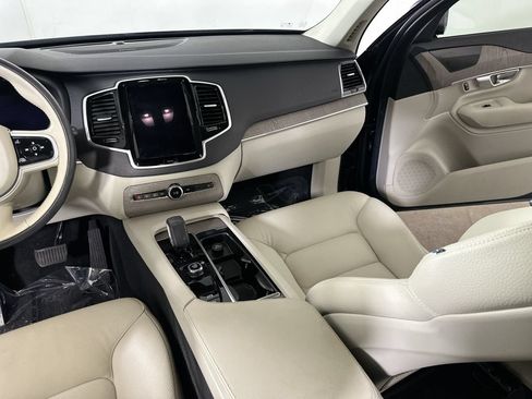 Used 2024 Volvo XC90 B6 Plus AWD/4WD image 19