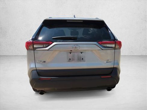 Used 2025 Toyota RAV4 XLE AWD/4WD image 6