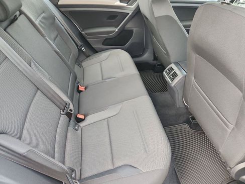 Used 2016 Volkswagen Golf S FWD image 25