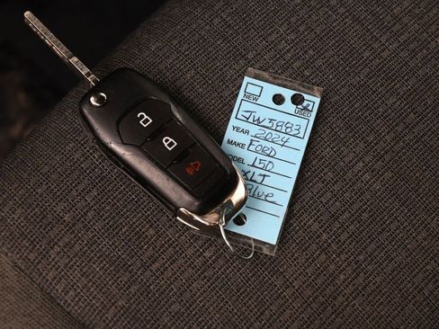 Used 2024 Ford F150 XLT w/ Mobile Office Package image 18