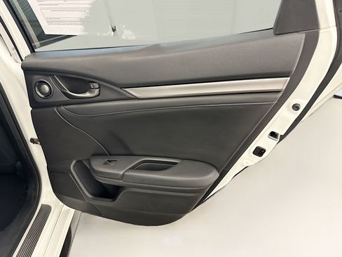 Used 2018 Honda Civic Sport Touring image 32