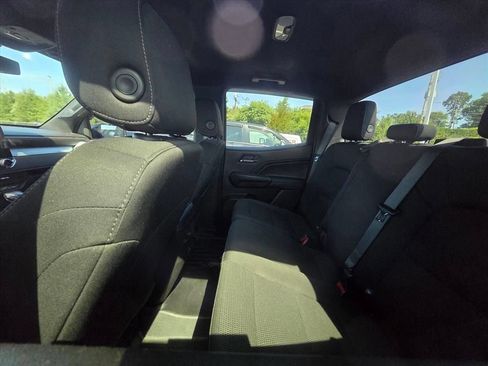 Used 2023 Chevrolet Colorado LT RWD image 5