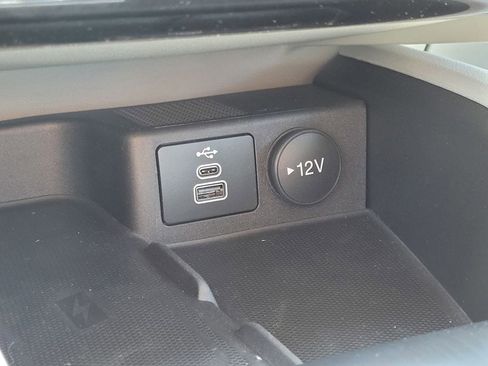 New 2025 Ford Escape SE w/ PHEV Premium Package image 48