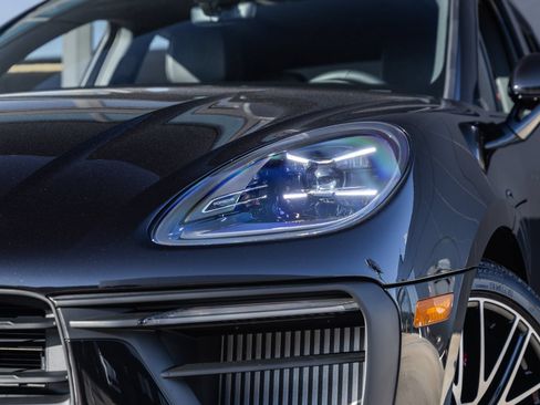 Certified 2026 Porsche Macan S AWD/4WD image 16