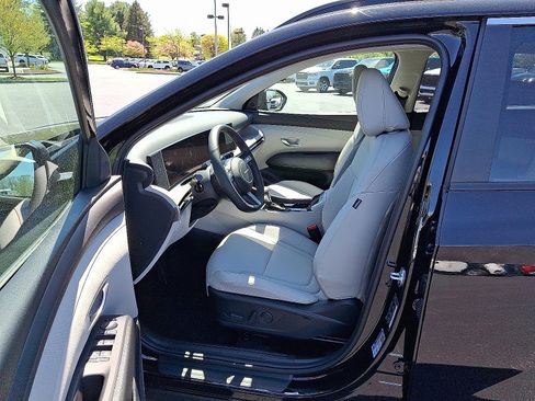 Certified 2025 Hyundai Tucson SEL image 9