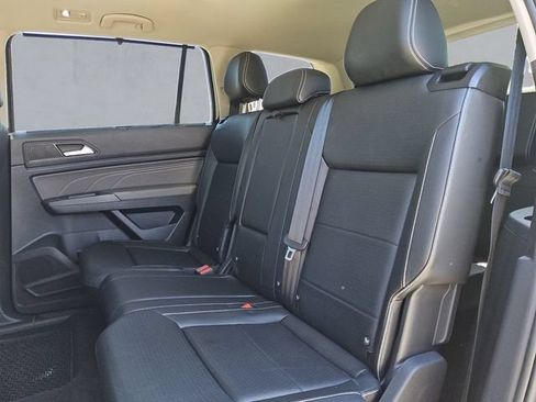 Used 2023 Volkswagen Atlas SE w/ Panoramic Sunroof Package AWD/4WD image 13