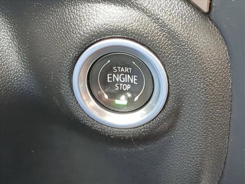 Used 2019 Chevrolet Silverado 1500 High Country image 14