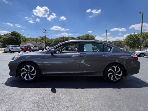 Used 2017 Honda Accord EX-L image 23