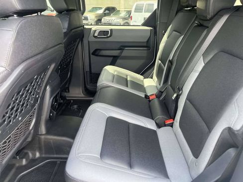 Used 2024 Ford Bronco Big Bend AWD/4WD image 15