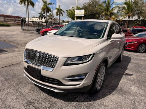 Used 2019 Lincoln MKC Reserve w/ MKC Climate Package FWD image 3